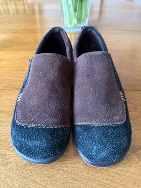 NWOT Martino "Up Mocc" suede loafers
